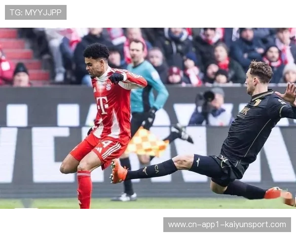 拜仁对奥格斯堡伊藤洋辉首开纪录，但遭对手逆转